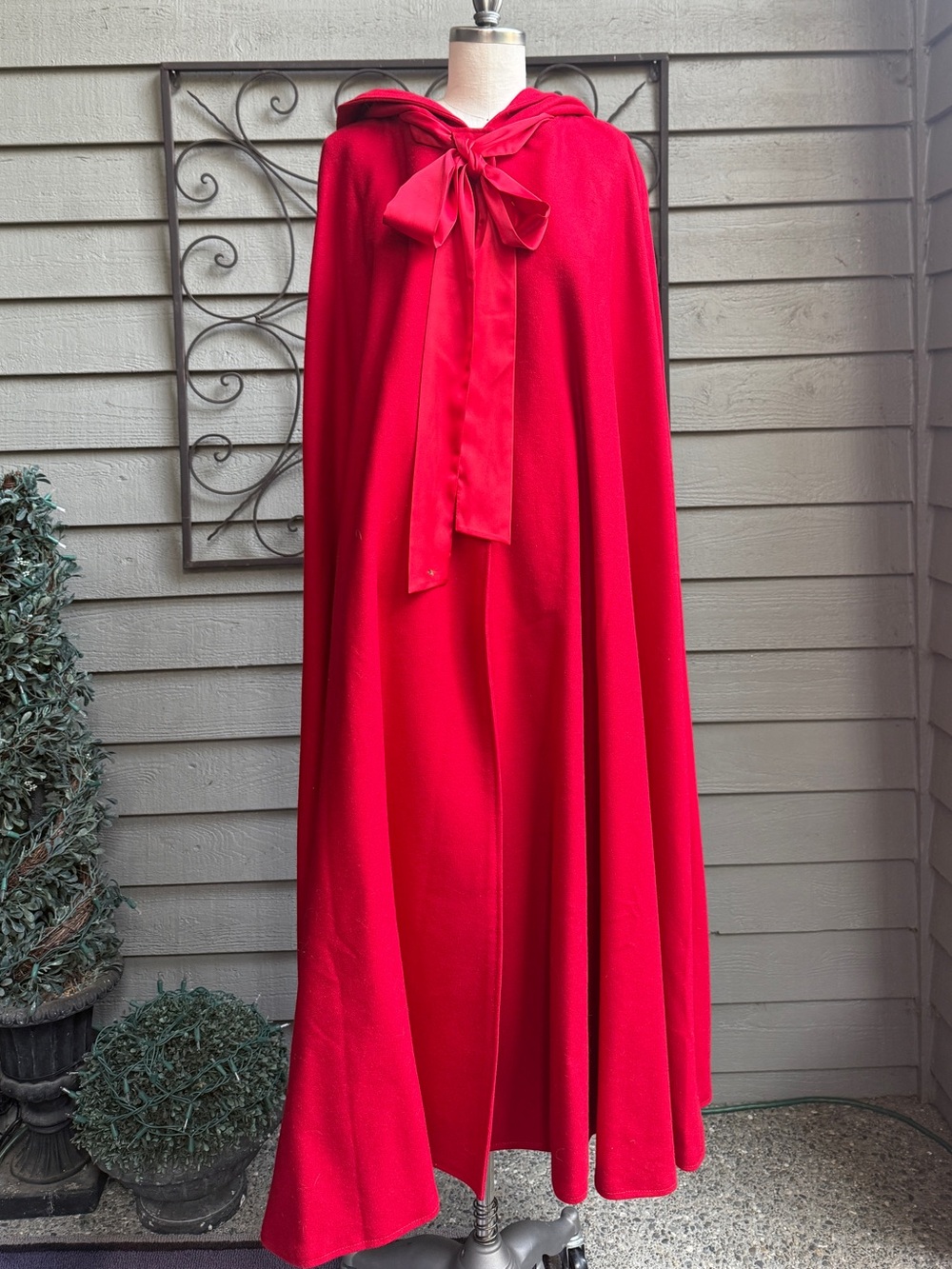 100% Wool Red Hooded Cape w/ Silk Bow Tie Accent - OS